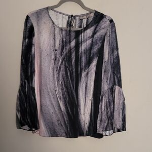 Go By Go Silk Marble Round Neck Bell Sleeve Top Sz M